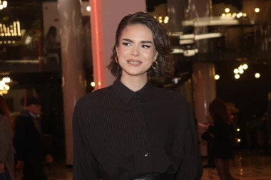 KEBINA BIVŠA SNAJKA NAPUSTILA TAKMIČENJE! Fanovi u šoku, Sofiju Dacić više nećemo gledati u "Zvezdama Granda"!