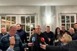 "NASTAVLJAMO PUTEM MOG OCA" - Potpredsednik Jedinstvene Srbije Dalibor Marković obratio se u Beču članovima delegacije iz Srbije: "OBEĆAO SAM I DAO SAM REČ" (FOTO)