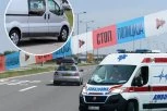 PETORO POVREĐENIH! Novi detalji stravične nesreće na auto-putu Novi Sad-Beograd: Kombi se zakucao u vozilo putara! (VIDEO)