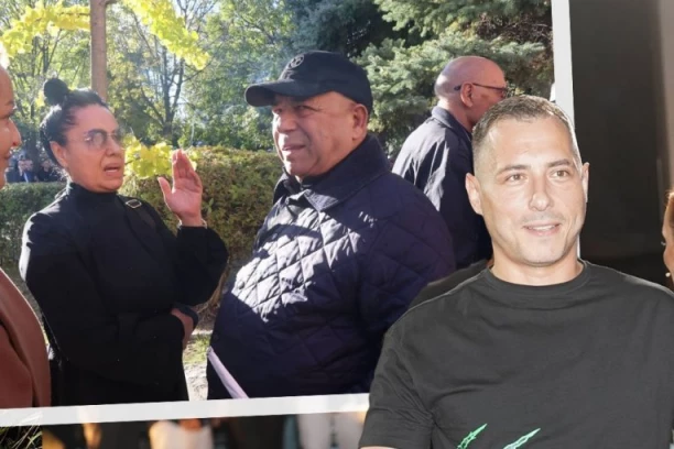 RODITELJE MIKIJA DUDIĆA ZADESILA TRAGEDIJA! Zlata Petrović i Hasan Dudić slomljeni na sahrani, on ne zna šta se dešava! (FOTO)