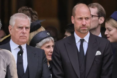 VILIJAM PREUZEO UZDE KRALJEVSTVA: Uz saglasnost kralja doneo bolnu odluku - ucenio najbliže rođake, kako bi se sprovela!