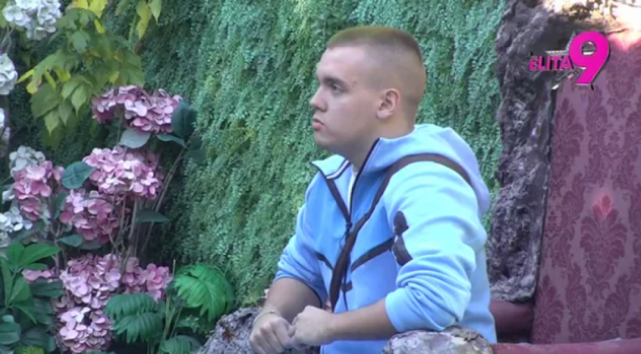 MAJA I ASMIN SE ŽESTOKO ZAIGRALI - ANELIN ULAZAK POTPALIO STARLETU: Pitanje je dana kada će uploviti u vezu!