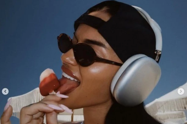 NAULJANE I BUJNE GRUDI HOĆE DA ISKOČE! Teodora Džehverović DIŽE PRITISAK brutalnim izgledom!