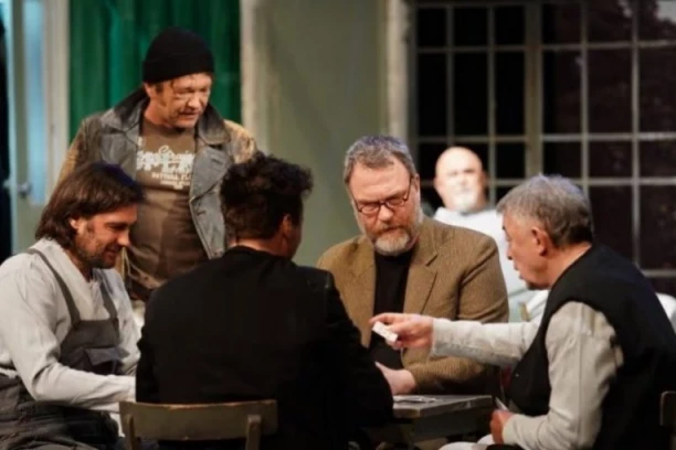 UKIDA SE "LET IZNAD KUKAVIČJEG GNEZDA" Kraj posle dve decenije - petoro glumaca iz čuvene predstave doživelo TRAGEDIJU!