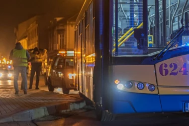 DIREKTAN SUDAR AUTOBUSA I KAMIONA! Veliki broj mrtvih!