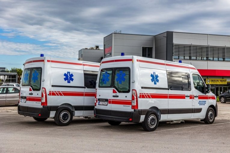 HORRIFIC TRAGEDY IN NORTH MACEDONIA! FOUR DEAD IN CRASH! BODIES BURNED ON THE ROAD, TRAFFIC CLOSED