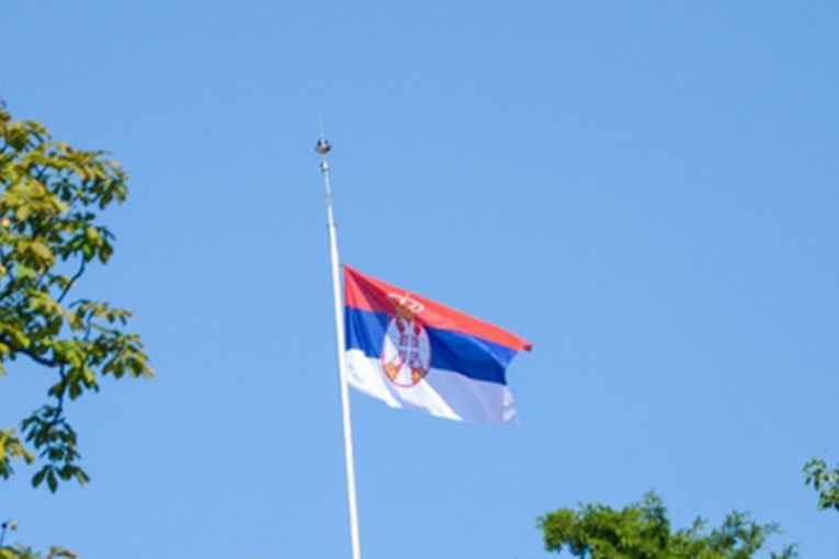 SUTRA DAN ŽALOSTI! Srbija se seća žrtava pada nadstrešnice! VLADA DONELA ODLUKU!