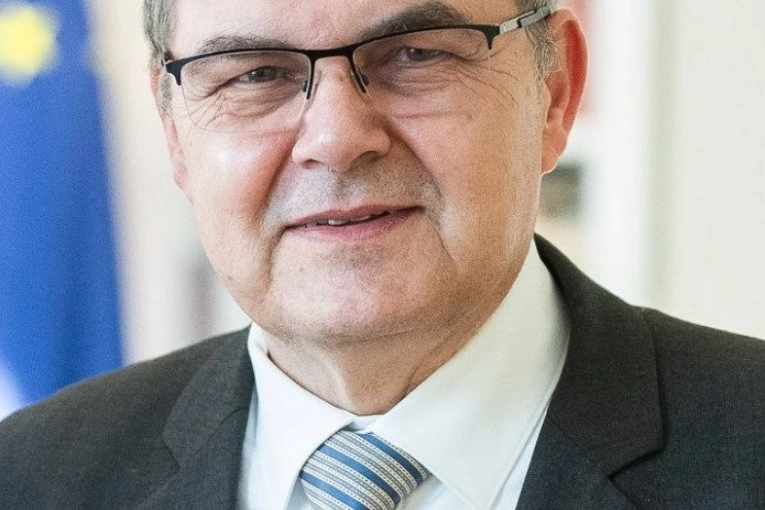 "ŠMIT JE UZROK BEZAKONJU U BiH!" Ukida se OHR u Bosni i Hercegovini?!