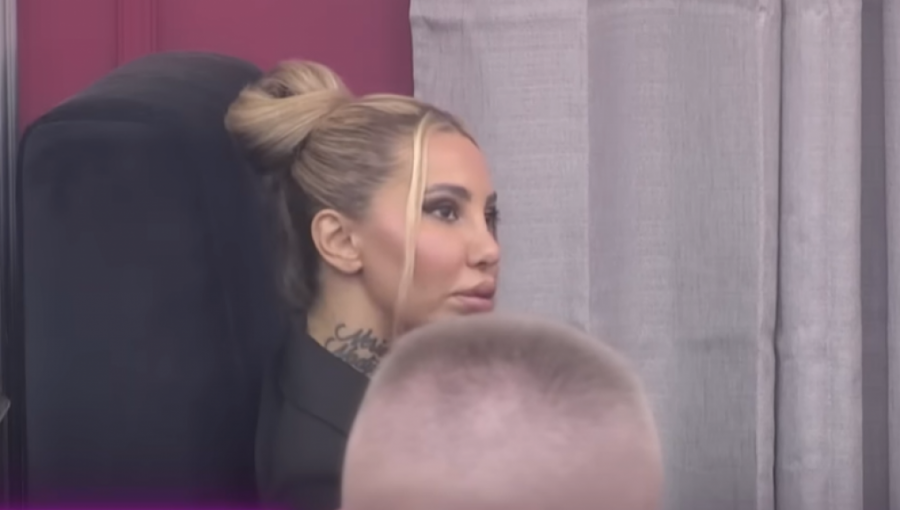 LUKA DEMOLIRAO KUĆU ZBOG SVAĐE SA ANELI: Karambol neposredno pred ulazak u "Elitu", njen telefon totalno uništen!