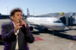 ŠOK! Pevač narodne muzike deportovan iz Švedske! Drama na aerodromu, dobio DRAKONSKU KAZNU!