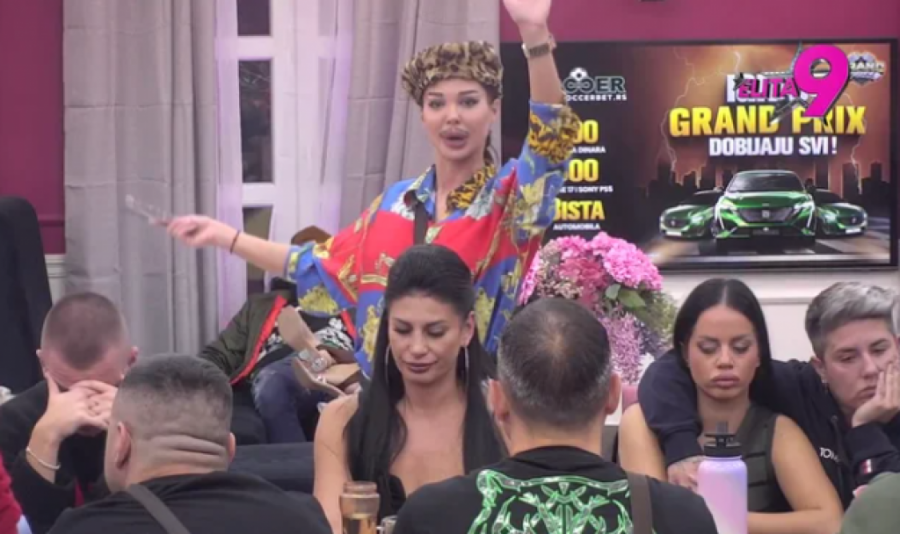 MAJA MARINKOVIĆ VIŠE NE LIČI NA SEBE - NI NAJBLIŽI JE NE PREPOZNAJU: Starleta nadmašila sve prethodno, gledaoci doživeli šok!