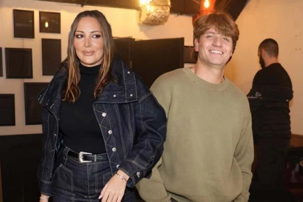 ŠTA SE ZAPRAVO DESILO NA KONCERTU JAKOVA JOZINOVIĆA?! Svi zanemeli kad se pojavila Aleksandra Prijović, a onda je usledilo OVO!