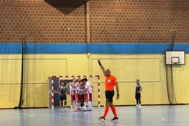 VEČITI DERBI PRIPAO ZVEZDI! Crveno-beli nadigrali Partizan!