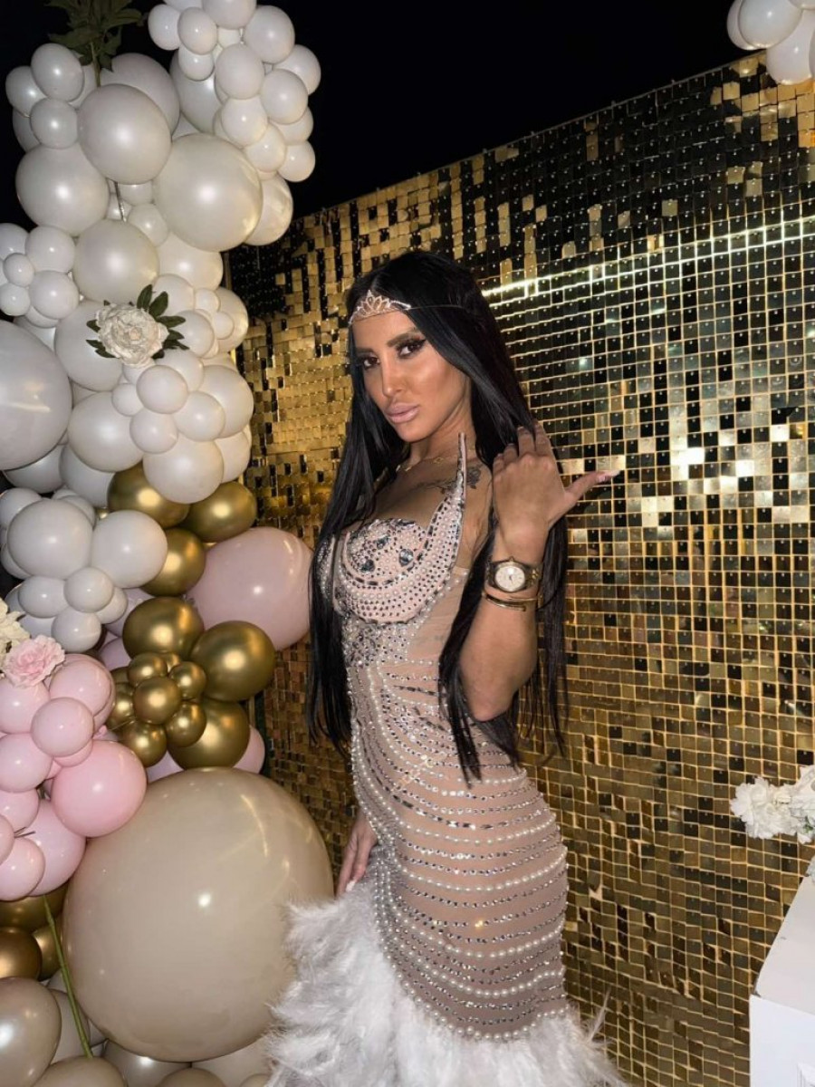 "ASMINA I MAJU BIH POSTAVILA NA MESTO": Poršelina DEMOLIRALA učesnike "Elite" - Minu Vrbaški i Enu Čolić SROZALA do dna! (VIDEO)