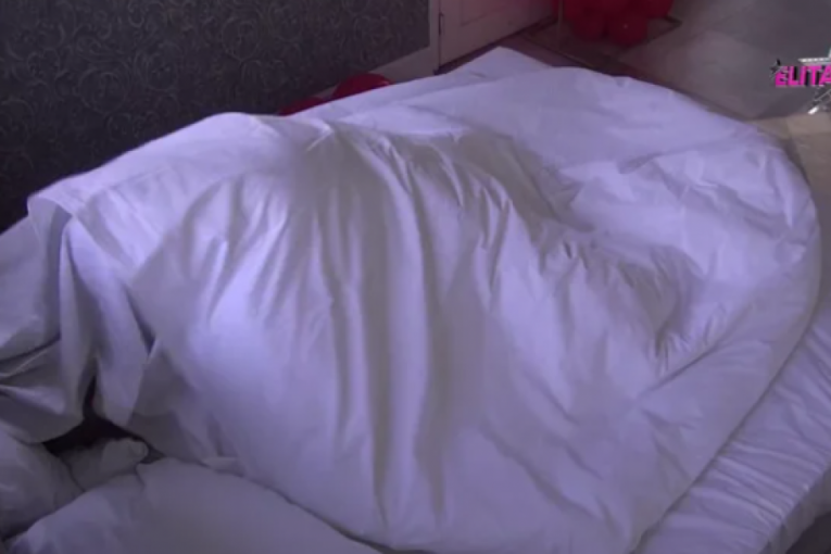 Teodora Delić i Nenad Macanović Bebica vrela akcija