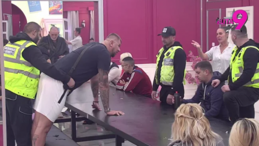 MARINKOVIĆA HTELI DA UBIJU, ZUBE SU MU SLOMILI: Stravični detalji isplivali na videlo, zamerio se PODZEMLJU, sve se desilo kod Bore na rođendanu!