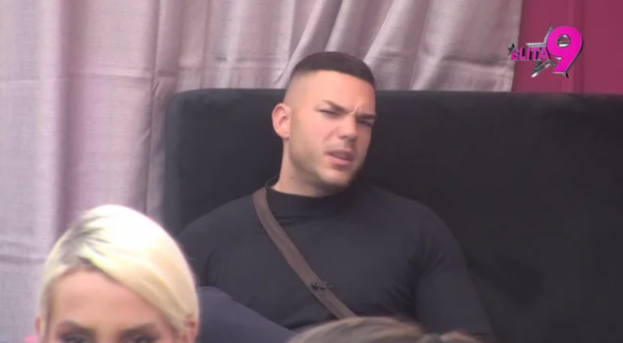 "JEDVA SAM ČEKALA DA GA VIDIM": Anita priznala da joj je NEDOSTAJAO Filip, pa mu POLETELA u zagrljaj - Anđelo promenio sve boje!