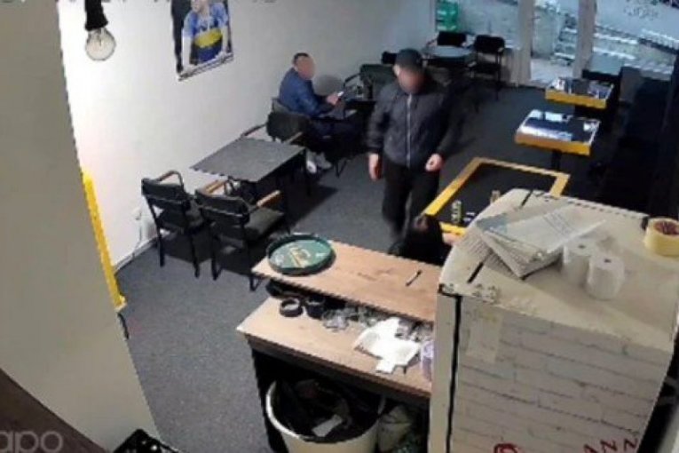 Ustupljene fotografije