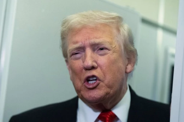 AFERA "PANORAMA" POTRESA BBC: Pljušte ostavke zbog montiranog govora Donalda Trampa! (VIDEO)