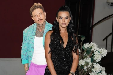 ANITA STAVILA DO ZNANJA FILIPU NEKE STVARI! Stanojlovićeva DALA ULTIMATUM Đukiću, on ovako reagovao!