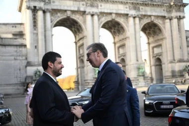 "UVEREN SAM DA ĆE SE NAŠ GLAS ČUTI" Predsednik Vučić iz Brisela poslao snažnu poruku! (FOTO)