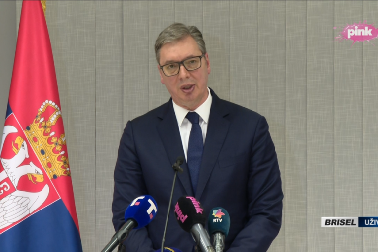 "SKUP U NOVOM SADU 11, 15. ili 16. NOVEMBRA! Vučić iz Brisela: "Da uvedemo sankcije Rusiji i priznamo Kosovo, odmah bismo ušli u EU"