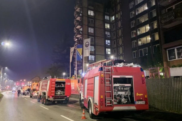 "NOSILI SU LJUDE NA LEĐIMA, PADALI I POVRAĆALI!" Očevici o nadljudskoj borbi vatrogasaca i policajaca za živote u izgorelom Domu penzionera u Tuzli!