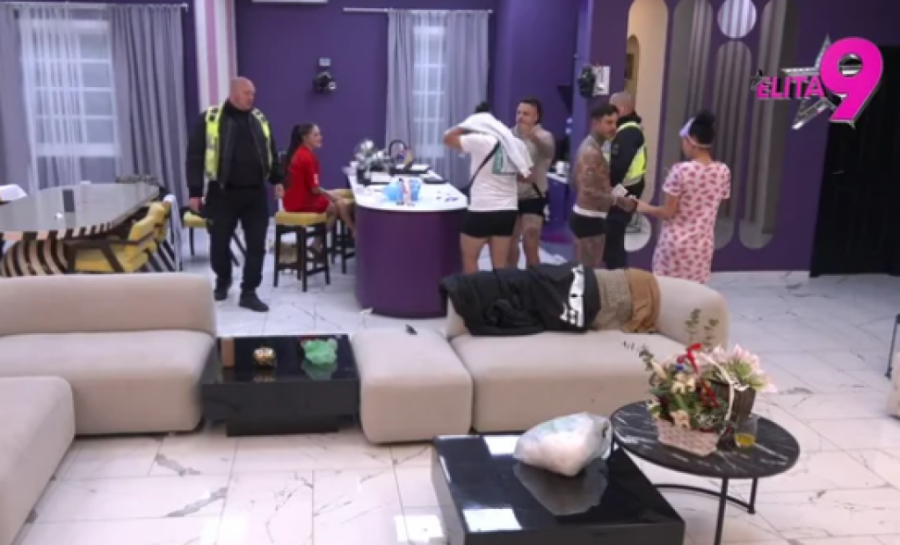 NAKON ANITE ZAVRŠIO S MAJOM MARINKOVIĆ: Pogledajte šta je Filip uradio sa starletom, KAMERE ih uhvatile na delu!