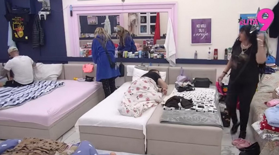 BUDI SIGURNA DA JE TVOJ BIVŠI MUŽ MOJ! Milosava ZAGRMELA na Aneli! Šok na imanju!