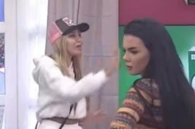 PRODUKCIJA MOMENTALNO REAGOVALA! Aniti Stanojlović odmah izrečena NAJVEĆA MOGUĆA KAZNA, Aneli zadala POSLEDNJI UDARAC! (GALERIJA)