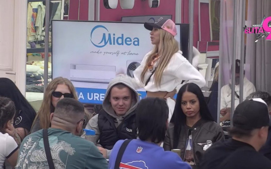 LUKA JE SINONIM ZA BLAMAŽU! Vujović ponovo zažmurio na Anelina poniženja!