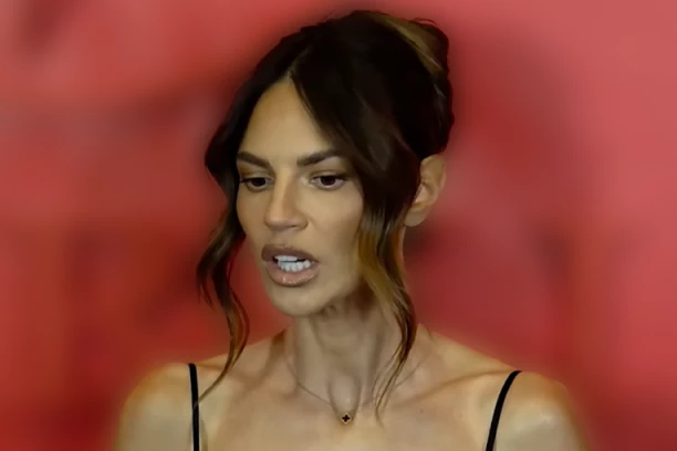 SLOŠILO SE DANIJELI DIMITROVSKOJ, EVO U KAKVOM JE STANJU! Voditeljka zatražila pomoć, ne zna šta joj se dešava!