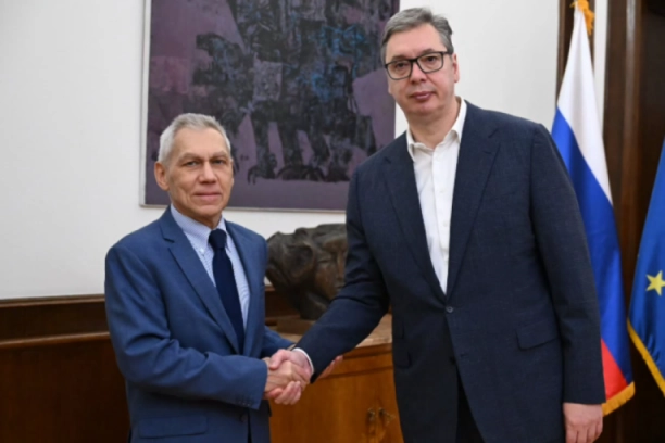 "SRBIJA ĆE NASTAVITI DIJALOG ŠTITEĆI INTERESE SVOJIH GRAĐANA!" Vučić se sastao sa Bocan-Harčenkom, razgovarali o NIS-u! (FOTO)