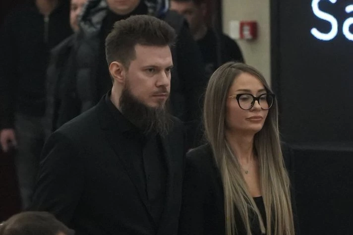 SIN I SNAJA SAŠE POPOVIĆA PRVI PUT PRED KAMERAMA: Detalj koji su otkrili o njemu KIDA DUŠU NA KOMADE!