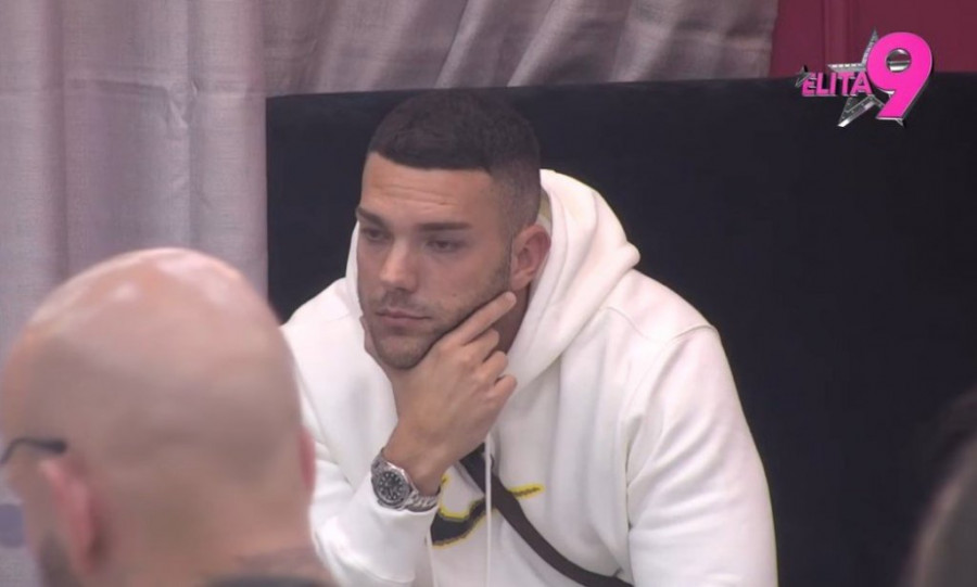 ANĐELU POZLILO NAKON IZNOŠENJA DOKAZA, SVE SE SAZNALO! Neviđena skandalčina SA TRUDNOM MILICOM VELIČKOVIĆ - MOLILA GA ZA ODNOSE!