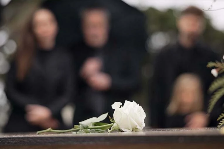 SAHRANJEN ČUVENI SRPSKI NOVINAR! Ostavio je dubok trag u srpskom novinarstvu