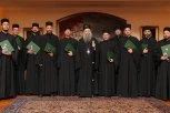 BLAGOSLOV U PATRIJARŠIJSKOM DVORU: Patrijarh Porfirije primio novorukopoložene đakone Arhiepiskopije beogradsko-karlovačke