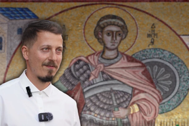 SLAVLJE U DINČINOM DOMU! Supruga spremila trpezu za Mitrovdan, on se oglasio iz crkve! (GALERIJA)