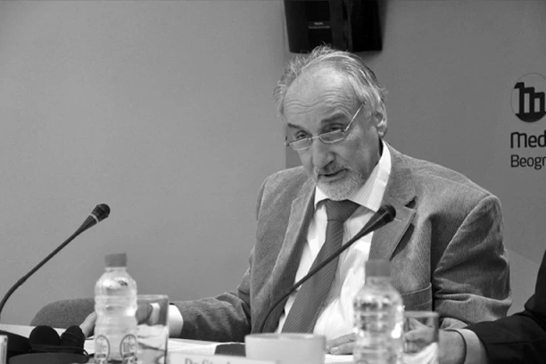 KO JE BIO VLADIMIR VUKČEVIĆ! Prvi tužilac za ratne zločine bio nosilac crnog pojasa i brojnih nagrada! Iza sebe ostavio tri ćerke!