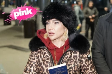 JOVANA JEREMIĆ PROGOVORILA O ZAPOSLENIMA NA PINKU: Nakon Željka Mitrovića, voditeljka napravila HAOS - Sve njih ja moram da pobedim