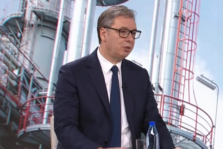 "IMAMO PROBLEMA I SA LUKOIL, NE SAMO SA NIS" Vučić u Dnevniku 2 na RTS: "Imaću razgovor i sa Makronom"