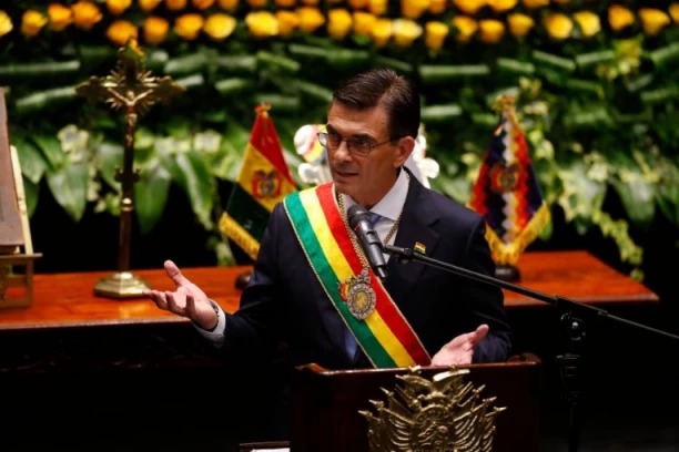 PREDSEDNIK BOLIVIJE STUPIO NA DUŽNOST: Rodrigo Paz položio zakletvu - početak nove ere u južnoameričkoj zemlji! (VIDEO)