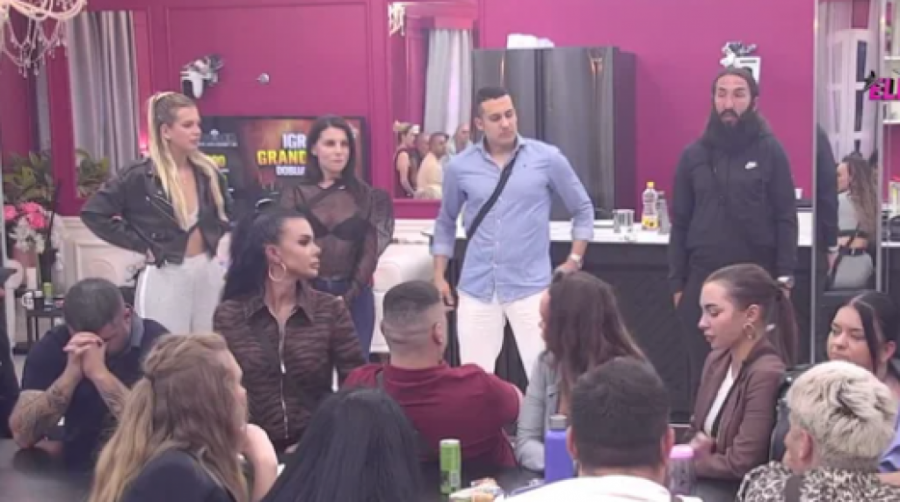 ZVANIČNO SAOPŠTENJE PRODUKCIJE O ANITINOM UČEŠĆU U ELITI: Voditeljka otkriva šta se dešava!