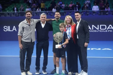 NOVAK MNOGO RIZIKOVAO ZBOG PORODICE: Legenda pojasnila Đokovićevu spornu odluku