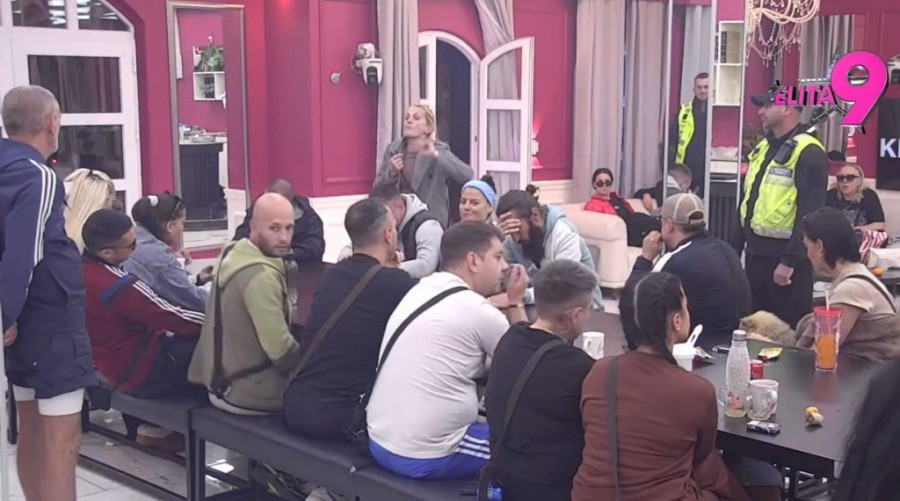 ALEKSANDRA JAKŠIĆ PIPKALA ASMINA ZA POLNI OGRAN! Nova SKANDALČINA na imanju!