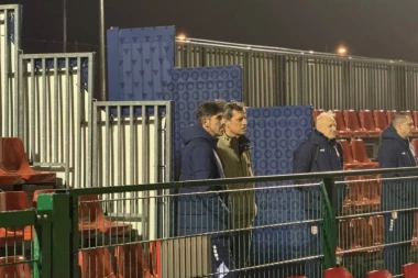 ACA INFORMACIJA NA TRENINGU SRBIJE: Pogledajte šta su radili Paunović i čuveni TV komentator! (FOTO)