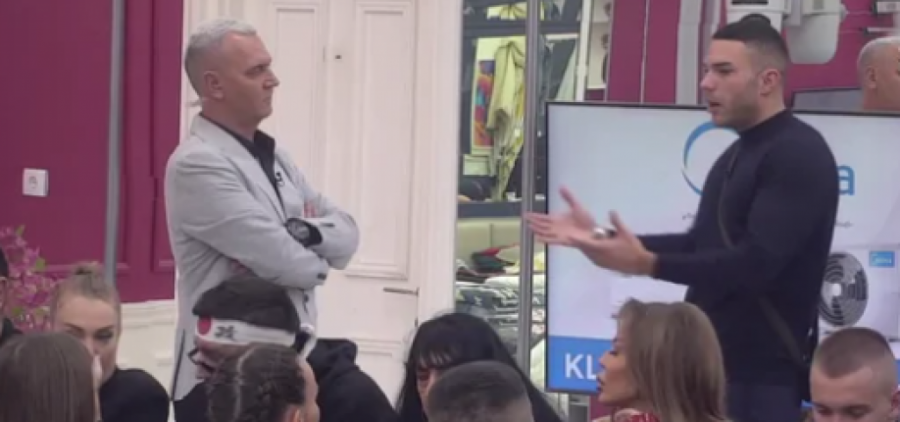 OVO JE FOTOGRAFIJA KOJU JE ANITA POSLALA ANĐELU: Krv ŠIKLJALA iz vena, htela da oduzme sebi život i ostavi SINA Rankoviću!