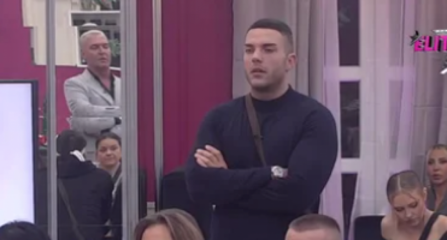 OVO JE FOTOGRAFIJA KOJU JE ANITA POSLALA ANĐELU: Krv ŠIKLJALA iz vena, htela da oduzme sebi život i ostavi SINA Rankoviću!