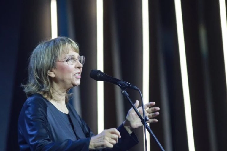 IZNENADNA VEST O SMRTI ZAVILA JAVNOST U CRNO! Oproštajna poruka Blje Krstić seče poput žileta - NEKA TI JE LAK PUT I VEČNI MIR!