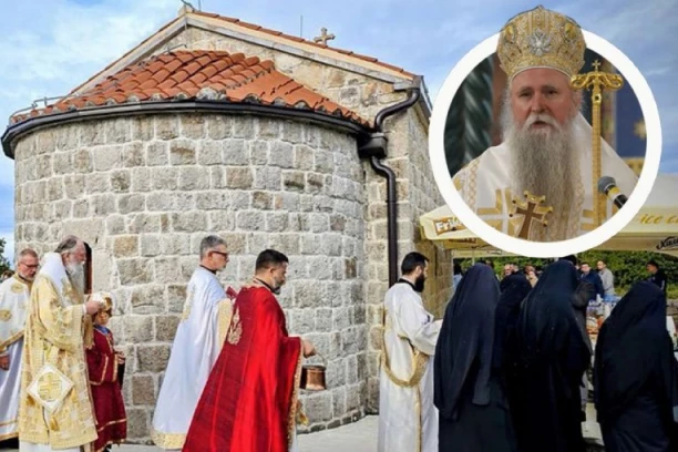 NA OVO SE ČEKALO 130 GODINA: Mitropolit Joanikije osveštao staru crkvu iznad Kotora, čija je obnova započeta još u 19. veku